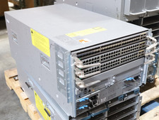 Cisco Nexus 9504 N9K-C9504 Chassis 2x N9K-X9464TX + N9K-X9464PX 3x PSU LA Pickup picture