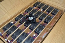 Delta AFB0712VHD-F00 12V 0.40A 70x70x20mm 3 Wire Fan AFB0712VHD-F00 Tach Output picture
