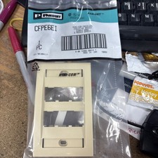 PANDUIT CFPE6EI MINI-COM EXECUTIVE SERIES FACEPLATE, 1-GANG, 6-PORT, IVORY picture