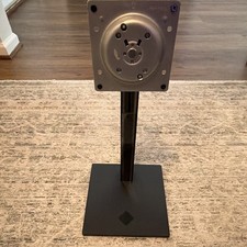 Stand for Omen Transcend 31.5” monitor with VESA adaptor and four screws picture