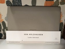 New Von Holzhausen MacBook Portfolio 13 in Vegan Leather Cover Stone Gray picture
