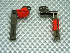 HP Compaq Armada E700 LCD Hinges Set (Left & Right) - 127224-001 picture