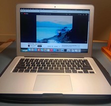 Apple MacBook Air 13