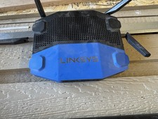 Linksys Cisco WRT1900AC Dual Band 802.11ac Wi-Fi 5 Router 4-Port Gigabit picture