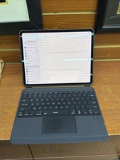 Apple iPad Pro 13-in (M5) 256GB Black Wi‑Fi + 5G Verizon iPad OS Tablet picture