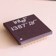 Intel i387 DX A80387DX-16/33 Math Coprocessor FPU Gold PGA 80386DX Vintage picture