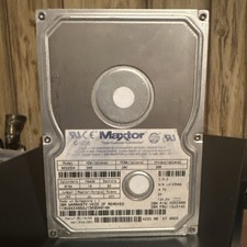 Hard Disk Drive IDE Disk Maxtor 84320D4 04B 02B 11A 11/97 picture