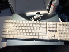 Apple A1048 Wired USB Keyboard White-Full Size-Original Apple Pro Keyboard picture