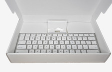 Apple A1359 iPad Keyboard Dock iPad Generation 1 2 3 White Genuine picture