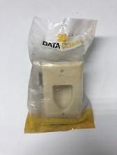 DATACOMM ELECTRONICS 45-0002-WH 1-Gang Recessed Cable Wall Plate (Lite Almond) picture