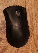 Xenics Titan GS Air Lightweight Wireless Mouse - Black, light use picture