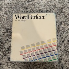 WordPerfect 4.1 Commodore Amiga Big Box 6 Disks Binder Manuals Tested Working picture