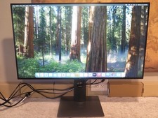 DELL ULTRASHARP U3219Q 31.5