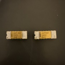 2 Vintage Intel P3223 (1975) & 1A910 (1976) Chips White Ceramic Gold Pins-notes picture