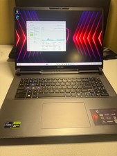 MSI Vector 17 HX i9-14900HX RTX 4070 32GB 1TB QHD 240Hz picture