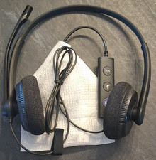 Yealink UH34 Dual Teams USB Wired Noise-Canceling Stereo Headset Black 1308048 picture