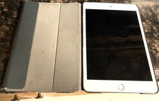 Apple iPad For Parts or Repair picture