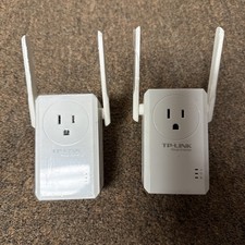 TP-LINK TL-WA860RE 300Mpbs Wi-Fi Range Extender Power Outlet Pass-though 2 Pack. picture