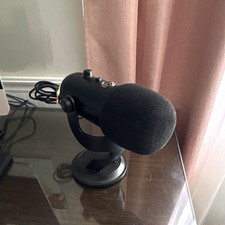 Blue Yeti Blackout USB Mic w/ Stand, 3.5mm Jack, Mute, Gain/Volume, Black picture