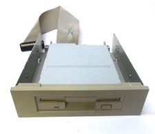 TEAC FLOPPY DRIVE 193077A2-40, 3.5 INCH FLOPPY DRIVE, 1.44 MB, THIALAND picture