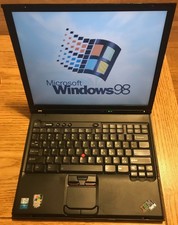 IBM ThinkPad T40 - 1.5 ghz, 1 gb, 40 gb HD, XP + 98se dual boot - screen blemish picture