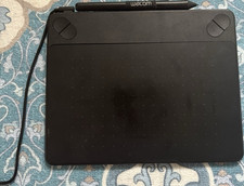 Wacom Intuos Graphics Tablet w/ Wacom Pen, USB Wired picture