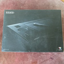 Wacom Intuos 4 PTK-440 Drawing Tablet Wired USB with Pen and Accessories Small picture