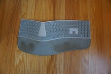 Microsoft Surface Ergonomic Keyboard 1786 Bluetooth Gray Split Layout Tested picture