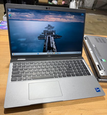 Dell Latitude 5520 15.6