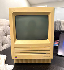 Apple Macintosh SE 9in AIO 8MHz 1MB RAM 20MB HDD + 800K Floppy Beige M5011 picture