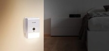 White - Zmodo ZM-SHRZ01W Smart WiFi Range Extender with LED Nightlight picture