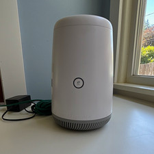 CenturyLink C4000BZ Wireless Wi-Fi Router w/ WPS, White, Fits PC picture