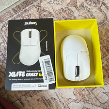 Pulsar Xlite Crazy Light Uyuni White Wireless Gaming Mouse Optical 32000 DPI picture