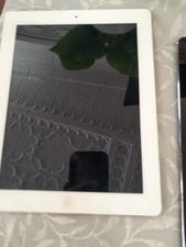 2 Used Untested Apple IPads No Cords One Black One White Read picture