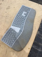 Microsoft Surface Ergonomic Wireless Keyboard - (3RA-00022) picture