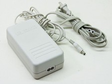 HP C4557-60004 AC Power Adapter DeskJet 700 800 900 Series 18V 1.7A picture