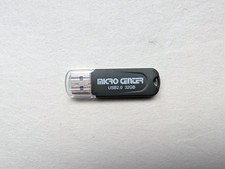 *NEW* Micro Center 32GB USB 2.0 Memory Stick Flash Storage Thumb Drive - w/ Cap picture