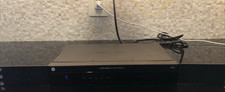 Pakedge RE-2 4 Port Gigabit Multi-Media Router w/ power cord perfect condition picture